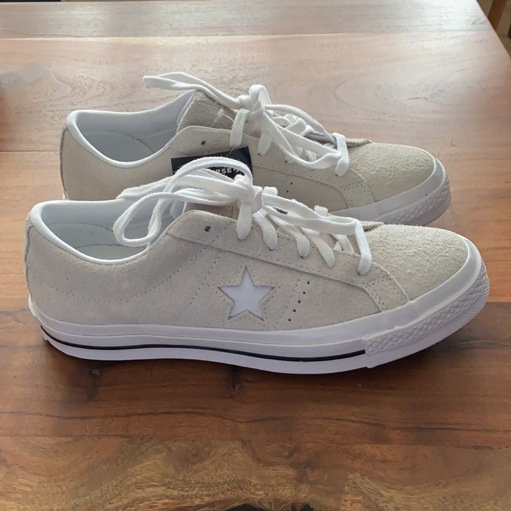 Converse One Star “vintage” suede.
